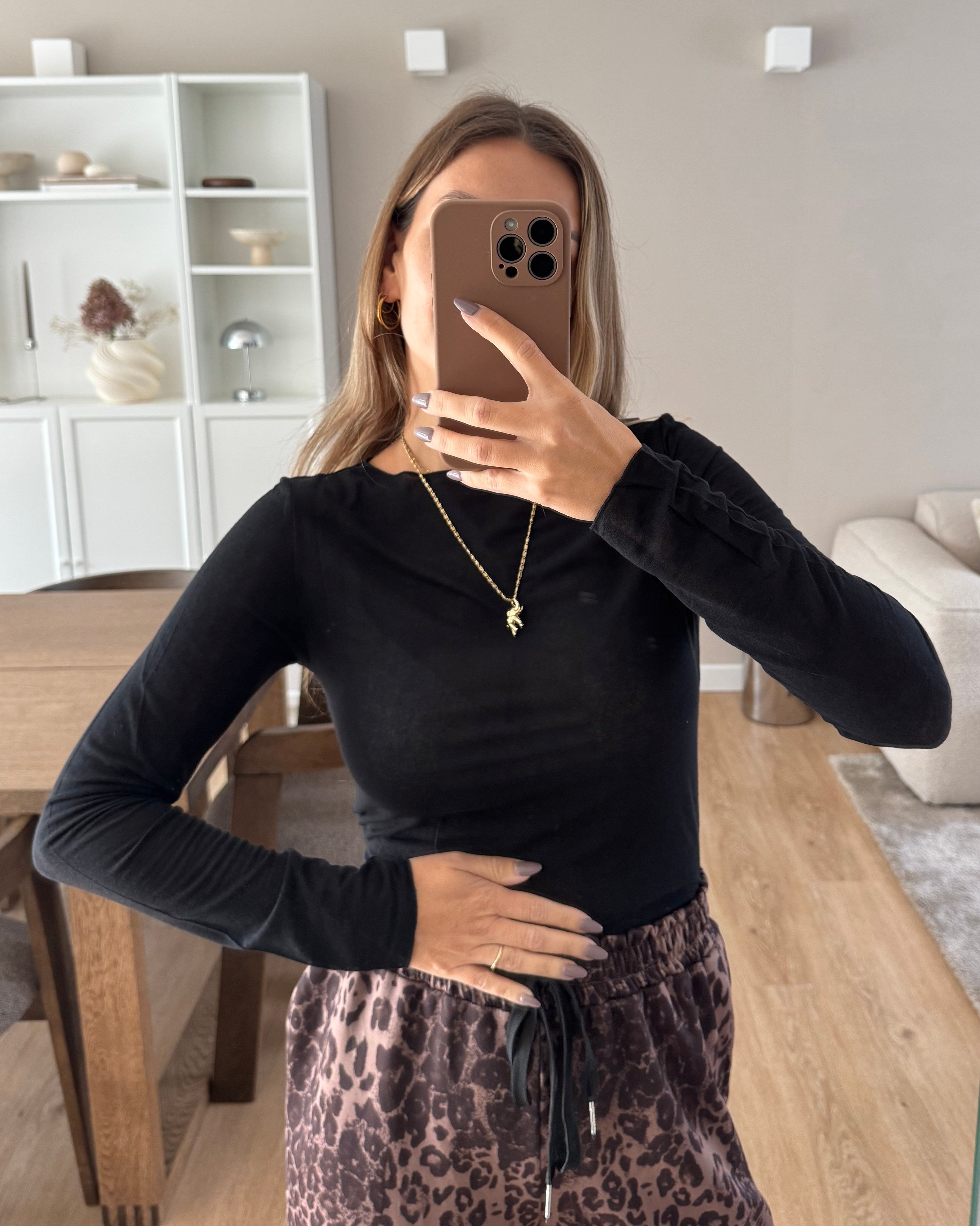 Longsleeve Cashmere Hug - schwarz