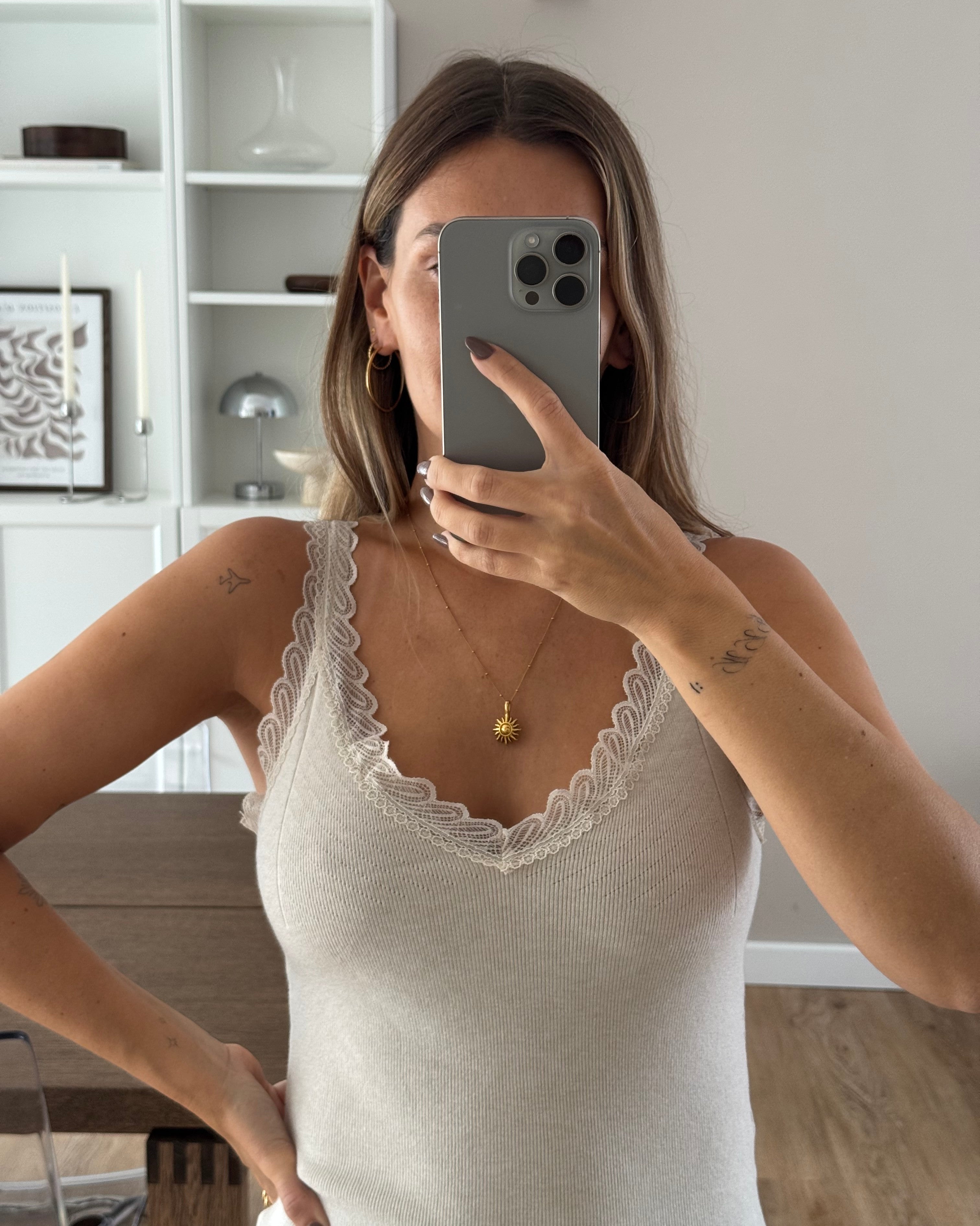 Spitzentop Velvet Kiss - beige